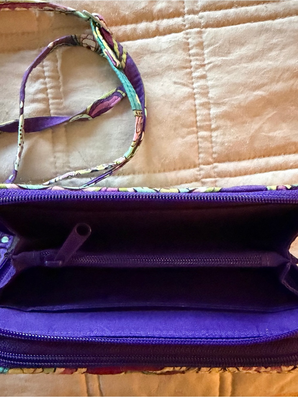 Vera Bradley Floral Nightingale Quilted Floral Crossbody Wallet - Picture 3 of 4